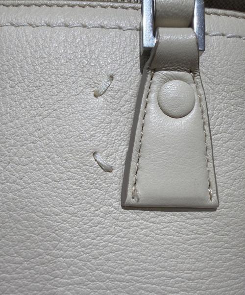 Maison Margiela（メゾンマルジェラ）Maison Margiela (メゾンマルジェラ) 5ACミニ/2WAYショルダーバッグ/S56WD0039 ホワイト サイズ:ミニの古着・服飾アイテム