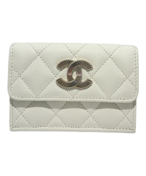 CHANEL（シャネル）CHANEL (シャネル) クルーズコレクション コンパクト ウォレット ホワイトの古着・服飾アイテム