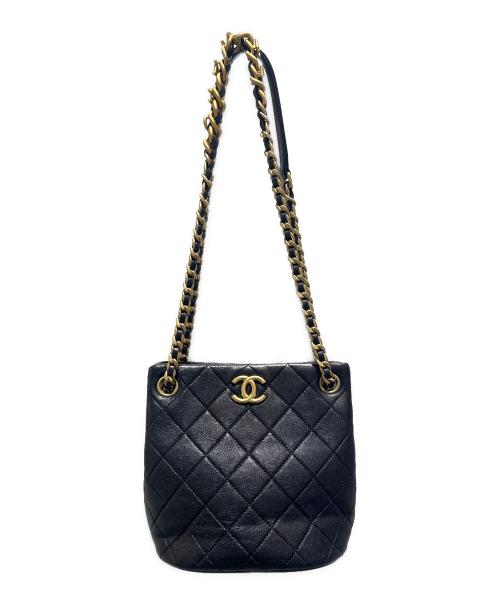 CHANEL（シャネル）CHANEL (シャネル) マトラッセチェーンスモールバゲットバッグ ブラック×ゴールド金具の古着・服飾アイテム