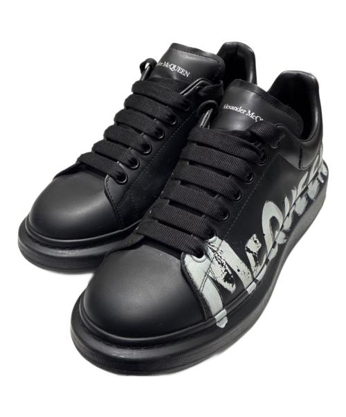 ALEXANDER McQUEEN（アレキサンダーマックイーン）ALEXANDER McQUEEN (アレキサンダーマックイーン) ロゴデザイン ローカットスニーカー ブラック サイズ:43の古着・服飾アイテム