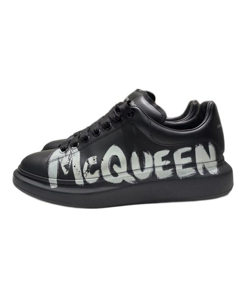 ALEXANDER McQUEEN（アレキサンダーマックイーン）ALEXANDER McQUEEN (アレキサンダーマックイーン) ロゴデザイン ローカットスニーカー ブラック サイズ:43の古着・服飾アイテム