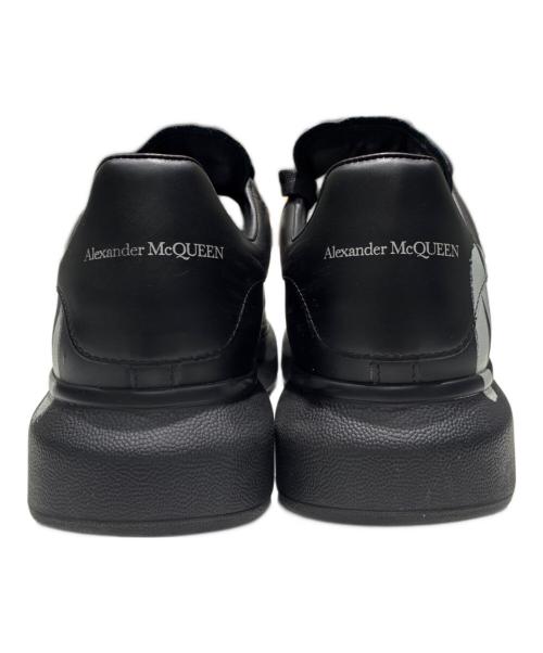 ALEXANDER McQUEEN（アレキサンダーマックイーン）ALEXANDER McQUEEN (アレキサンダーマックイーン) ロゴデザイン ローカットスニーカー ブラック サイズ:43の古着・服飾アイテム