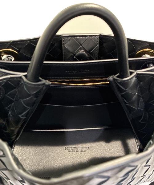 BOTTEGA VENETA（ボッテガベネタ）BOTTEGA VENETA (ボッテガベネタ) イントレチャート アンディアーモ スモール ハンドバッグ ブラック サイズ:スモールの古着・服飾アイテム