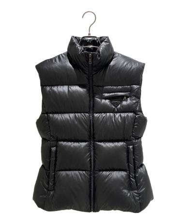 PRADA プラダ トライアングルプレート 三角ロゴ ダウンベスト 黒 44 中古・古着通販】PRADA (プラダ) Triangle Logo Plate Down Vest