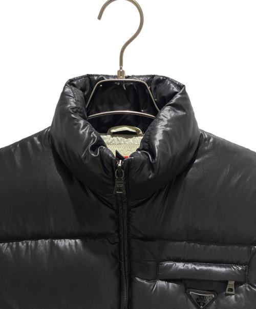 PRADA（プラダ）PRADA (プラダ) Triangle Logo Plate Down Vest/トライアングルプレートダウンベスト/29X149 ブラック サイズ:40の古着・服飾アイテム
