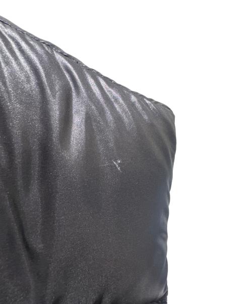 PRADA（プラダ）PRADA (プラダ) Triangle Logo Plate Down Vest/トライアングルプレートダウンベスト/29X149 ブラック サイズ:40の古着・服飾アイテム