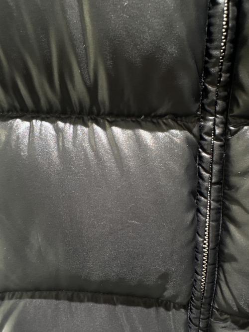 PRADA（プラダ）PRADA (プラダ) Triangle Logo Plate Down Vest/トライアングルプレートダウンベスト/29X149 ブラック サイズ:40の古着・服飾アイテム