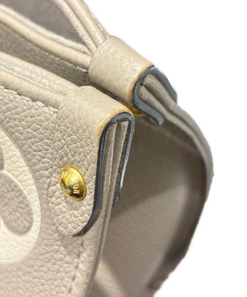 LOUIS VUITTON（ルイ ヴィトン）LOUIS VUITTON (ルイ ヴィトン) オンザゴーMM モノグラム・アンプラント トゥルトレール×クレーム サイズ:MMの古着・服飾アイテム