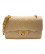CHANELシャネル）の古着「マトラッセ23 ダブルフラップチェーンショルダーバッグ」｜ベージュ
