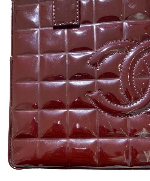 CHANEL（シャネル）CHANEL (シャネル) チョコバーココマーク エナメルハンドバッグ ブラウンの古着・服飾アイテム