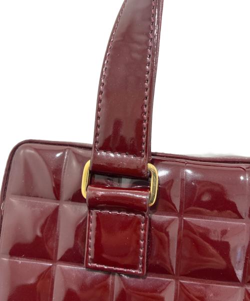 CHANEL（シャネル）CHANEL (シャネル) チョコバーココマーク エナメルハンドバッグ ブラウンの古着・服飾アイテム