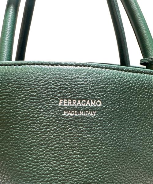 Ferragamo（フェラガモ）Ferragamo (フェラガモ) Hug トートバッグ グリーンの古着・服飾アイテム