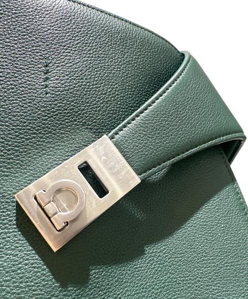 Ferragamo（フェラガモ）Ferragamo (フェラガモ) Hug トートバッグ グリーンの古着・服飾アイテム