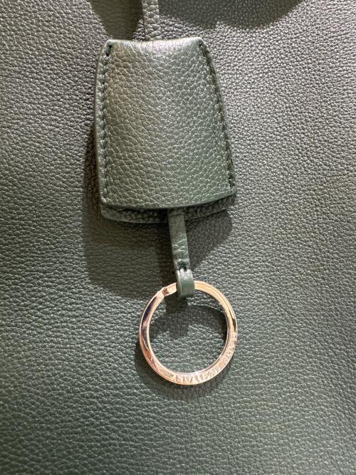 Ferragamo（フェラガモ）Ferragamo (フェラガモ) Hug トートバッグ グリーンの古着・服飾アイテム