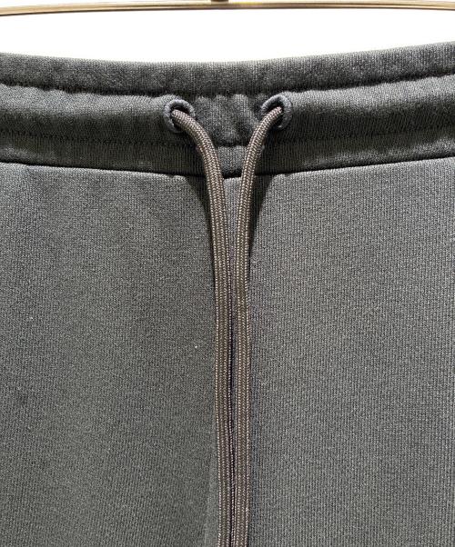 MONCLER（モンクレール）MONCLER (モンクレール) SWEAT BOTTOMS/Logo Patch Sweatpants/ロゴワッペン スウェットパンツ/K20918H00005 ブラック サイズ:XLの古着・服飾アイテム
