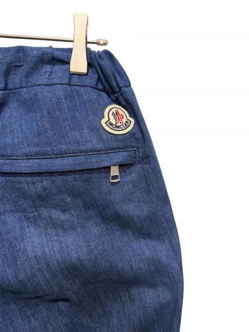 MONCLER（モンクレール）MONCLER (モンクレール) デニムジョガーパンツ インディゴ サイズ:50の古着・服飾アイテム