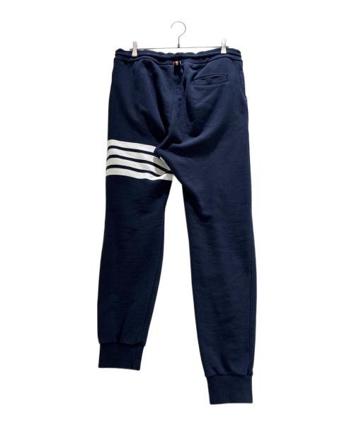 Thom Browne（トムブラウン）Thom Browne (トムブラウン) 4BAR クラシックスウェットパンツクラシック ループバック 4-BAR スウェットパンツ/MJQ008H-00535461 ネイビー サイズ:4の古着・服飾アイテム