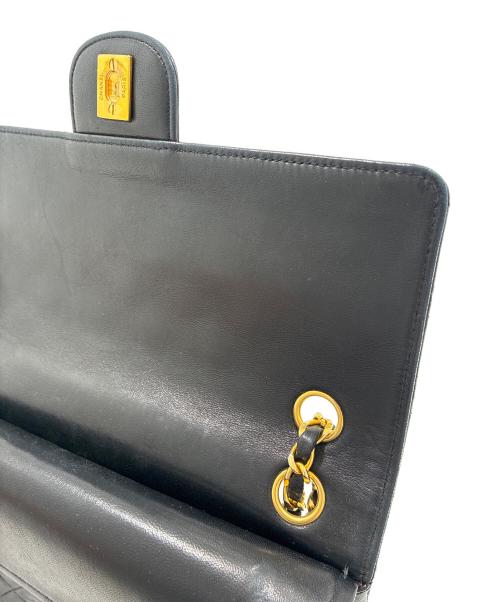 CHANEL（シャネル）CHANEL (シャネル) Matelassé 25 Double Flap Chain Shoulder Bag/マトラッセ25 ダブルフラップチェーンショルダーバック ブラック サイズ:25の古着・服飾アイテム