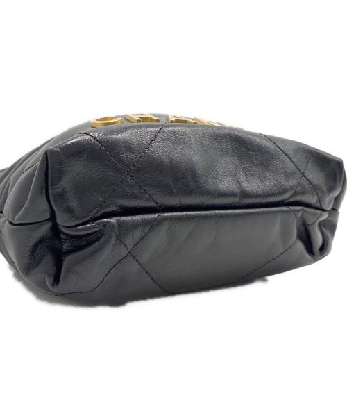 CHANEL（シャネル）CHANEL (シャネル) シャネル22ミニショルダーバッグ/CHANEL22 ブラック×ゴールド金具の古着・服飾アイテム