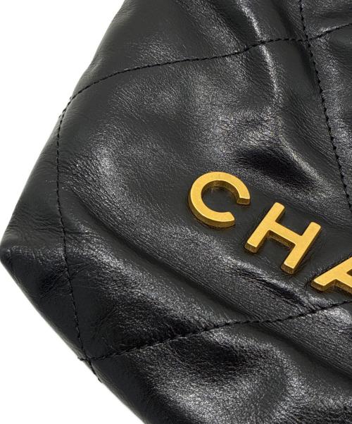 CHANEL（シャネル）CHANEL (シャネル) シャネル22ミニショルダーバッグ/CHANEL22 ブラック×ゴールド金具の古着・服飾アイテム