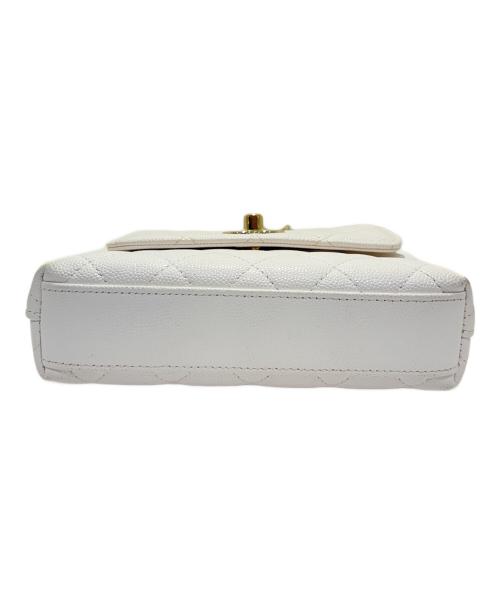 CHANEL（シャネル）CHANEL (シャネル) ココハンドル ミニショルダーバッグ/CHANEL Coco Handle Extra Mini Chain Clutch ホワイトの古着・服飾アイテム