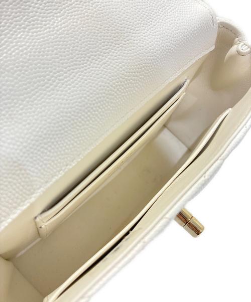 CHANEL（シャネル）CHANEL (シャネル) ココハンドル ミニショルダーバッグ/CHANEL Coco Handle Extra Mini Chain Clutch ホワイトの古着・服飾アイテム
