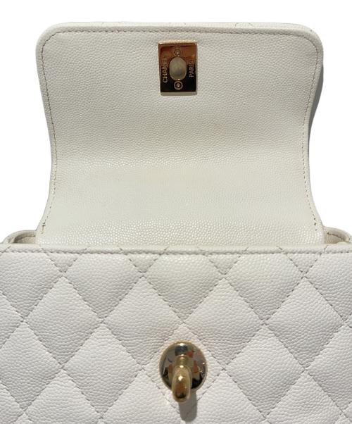 CHANEL（シャネル）CHANEL (シャネル) ココハンドル ミニショルダーバッグ/CHANEL Coco Handle Extra Mini Chain Clutch ホワイトの古着・服飾アイテム