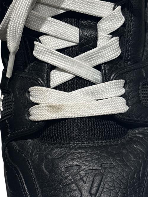 LOUIS VUITTON（ルイ ヴィトン）LOUIS VUITTON (ルイ ヴィトン) LV Trainer Sneakers/LVトレイナースニーカー/1AAREW ブラック×ホワイト サイズ:8の古着・服飾アイテム