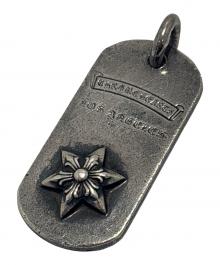 CHROME HEARTS（クロムハーツ）の古着「レイズドスタードッグタグ/RAISED STAR DOGTAG」｜シルバー
