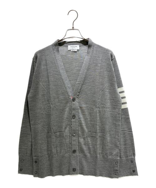 Thom Browne（トムブラウン）Thom Browne (トムブラウン) Merino Wool 4-Bar Classic Cardigan/メリノウール 4-BAR クラシック カーディガン/MKC002A-Y1014 グレー サイズ:4の古着・服飾アイテム