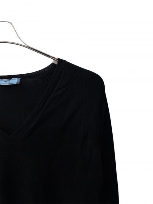 PRADA（プラダ）PRADA (プラダ) Vネックウールニット ブラック サイズ:38の古着・服飾アイテム
