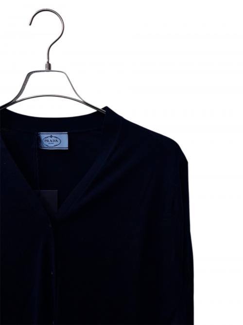 PRADA（プラダ）PRADA (プラダ) ニットカーディガン　DNA00S ネイビー サイズ:36 未使用品の古着・服飾アイテム