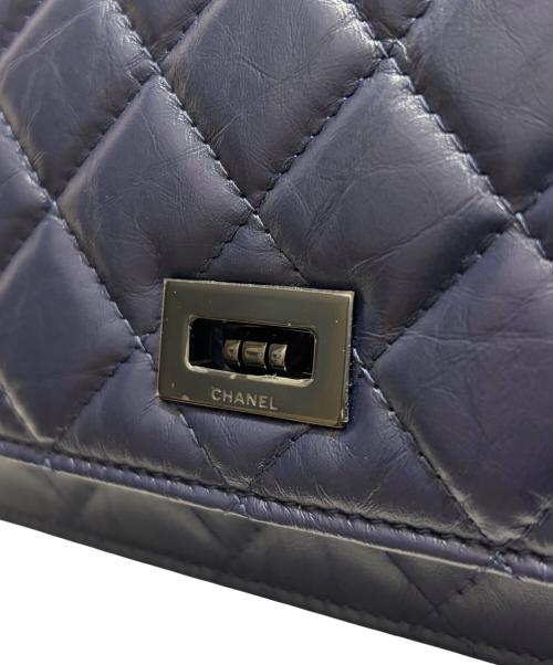 CHANEL（シャネル）CHANEL (シャネル) 2.55 チェーンウォレット ネイビー×ブラック金具の古着・服飾アイテム