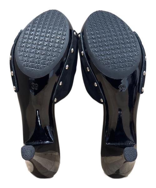 CHANEL（シャネル）CHANEL (シャネル) ココマークスエードサンダル ブラック サイズ:39の古着・服飾アイテム