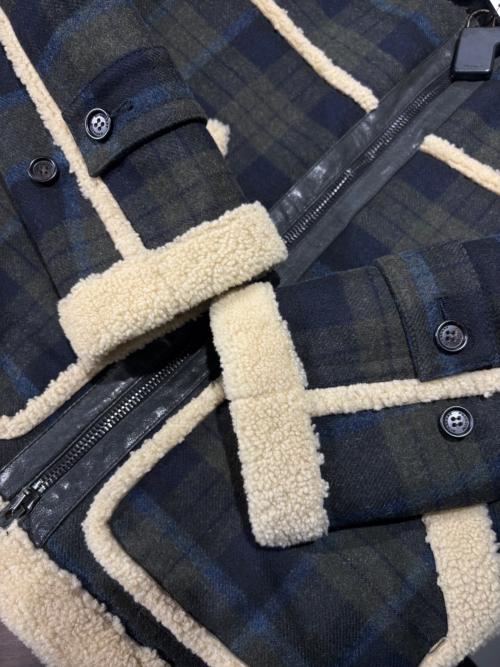 BURBERRY PRORSUM（バーバリープローサム）BURBERRY PRORSUM (バーバリープローサム) リアルムートンジャケット グリーン サイズ:48の古着・服飾アイテム