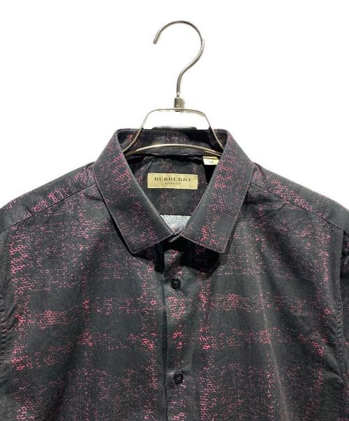 BURBERRY LONDON（バーバリーロンドン）BURBERRY LONDON (バーバリーロンドン) 総柄シャツ ブラック×パープル サイズ:Mの古着・服飾アイテム