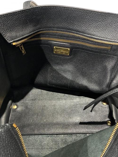 Salvatore Ferragamo（サルヴァトーレ フェラガモ）Salvatore Ferragamo (サルヴァトーレ フェラガモ) エイミー トートバッグ ブラック サイズ:-の古着・服飾アイテム