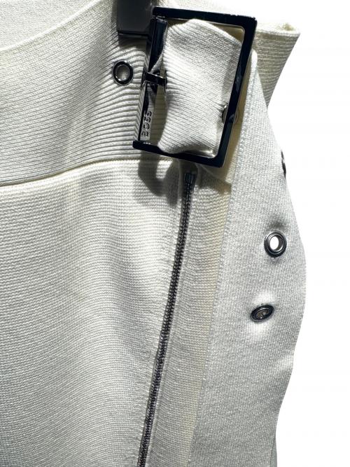 BOSS（ボス）BOSS (ボス) ベルテッドジップスカート アイボリー サイズ:XSの古着・服飾アイテム