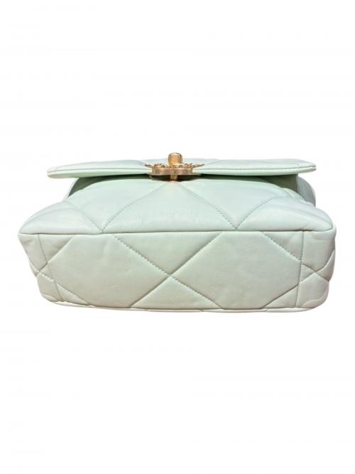 CHANEL（シャネル）CHANEL (シャネル) フラップショルダーバッグ グリーン サイズ:-の古着・服飾アイテム