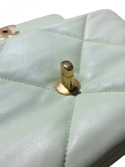 CHANEL（シャネル）CHANEL (シャネル) フラップショルダーバッグ グリーン サイズ:-の古着・服飾アイテム