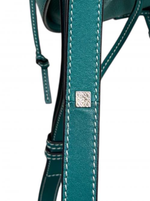 LOEWE（ロエベ）LOEWE (ロエベ) ハンモックドローストリングミニ グリーン サイズ:-の古着・服飾アイテム