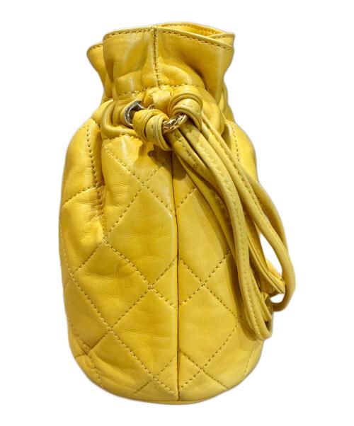CHANEL（シャネル）CHANEL (シャネル) タッセル巾着バッグ イエロー サイズ:-の古着・服飾アイテム