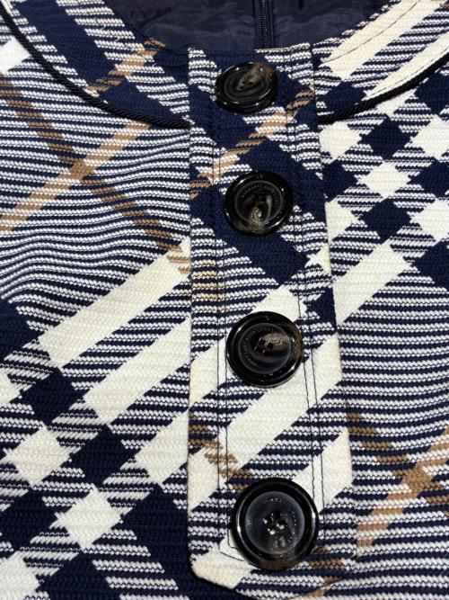 BURBERRY LONDON（バーバリーロンドン）BURBERRY LONDON (バーバリーロンドン) 半袖ワンピース ネイビー×ホワイト サイズ:38の古着・服飾アイテム
