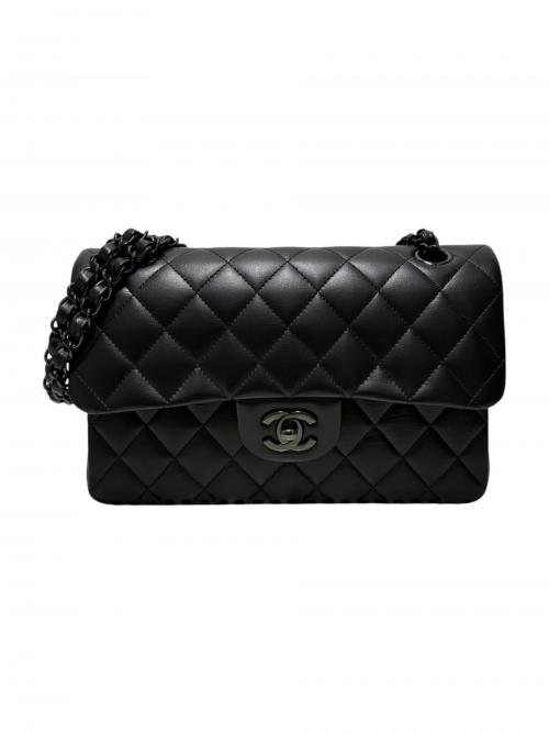 CHANEL（シャネル）CHANEL (シャネル) Wフラップチェーンショルダーバッグ マトラッセ23 ソーブラック A01113 ブラック×ブラック金具 サイズ:23の古着・服飾アイテム
