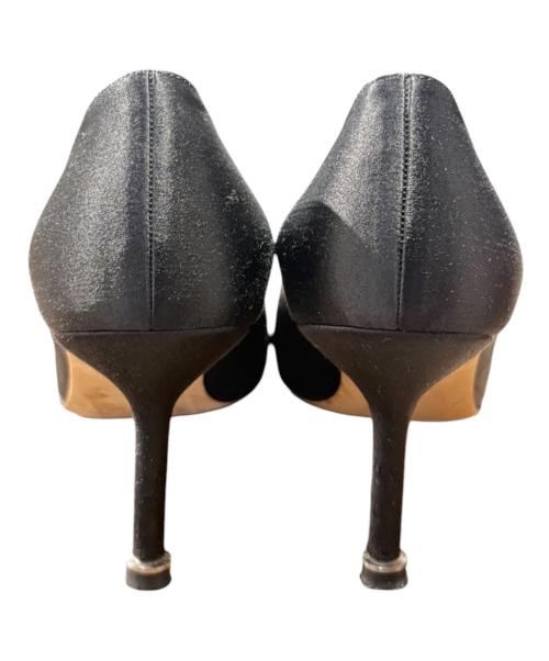 Manolo Blahnik（マノロブラニク）Manolo Blahnik (マノロブラニク) サテンビジューパンプス/ハンギシ ブラック サイズ:33 1/2の古着・服飾アイテム