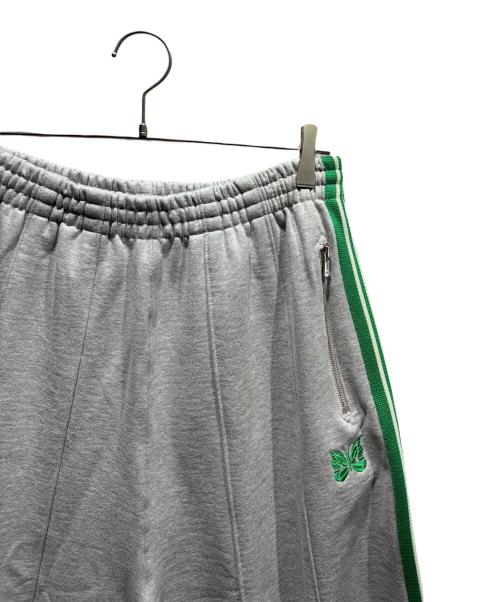Needles（ニードルズ）Needles (ニードルズ) Needles ヒザデルトラックパンツ スウェットパンツ グレー×グリーン サイズ:Sの古着・服飾アイテム
