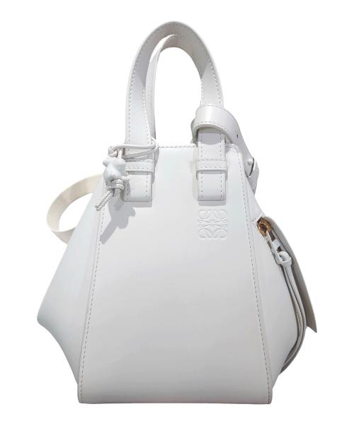 LOEWE（ロエベ）LOEWE (ロエベ) ハンモックコンパクトバッグ/モノクロームコレクション/A538H13X07 ホワイト サイズ:-の古着・服飾アイテム