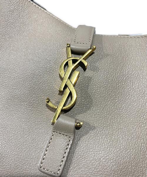 Saint Laurent Paris（サンローランパリ）Saint Laurent Paris (サンローランパリ) ル サンカセット ソフトラージ ワンショルダーバッグ ベージュ サイズ:ラージ/Largeの古着・服飾アイテム