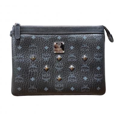 MCM クラッチバッグ 中古・古着通販】MCM (エムシーエム) スタッズクラッチバッグ ブラック