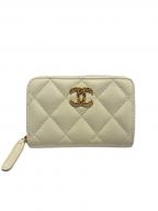 CHANELシャネル）の古着「マトラッセ/コインケース/AP5008」｜アイボリー×ゴールド金具